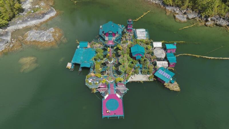 World’s Weirdest Homes, Channel 4