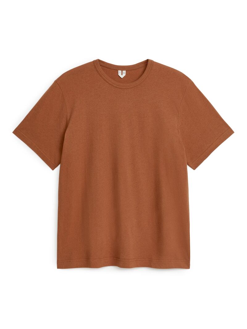 Linen blend t-shirt, €39, Arket