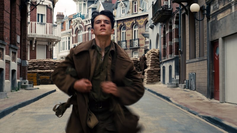 Fionn Whitehead in Dunkirk