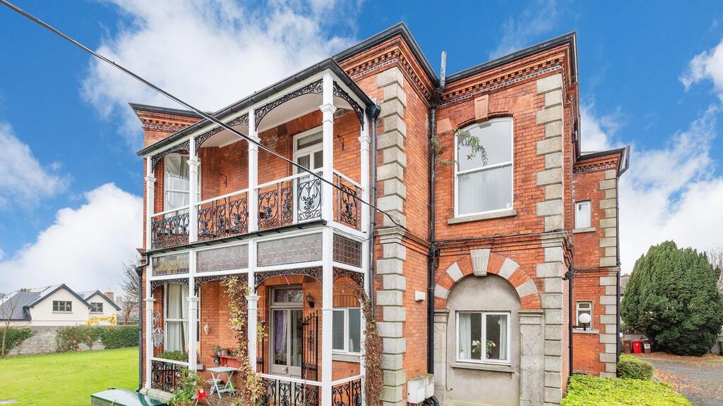 6 Lucerne Castle Ave Clontarf