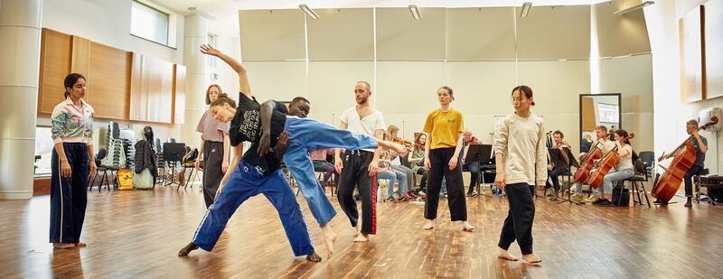 Luail: Jyoti Soni, Clara Kerr, Glòria Ros Abellana, Hamza Pirimo, Sean Lammer, Rosie Stebbing and Jou-Hsin Chu rehearse Chora. Photograph: Maurice Gunning