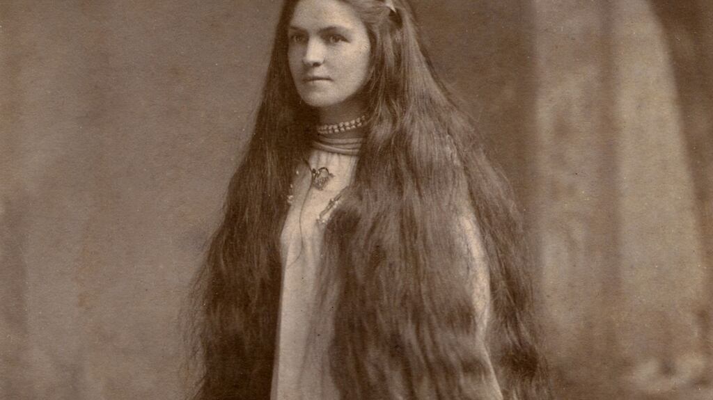 Máire Ní Cillín: dressed as a “Celtic goddess”