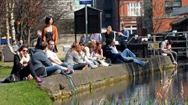 Wet weekend spells to bring end to early spring sunshine