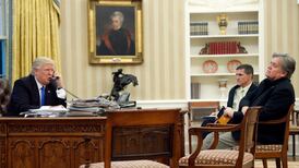 Are staff really live tweeting their despair from inside the White House?