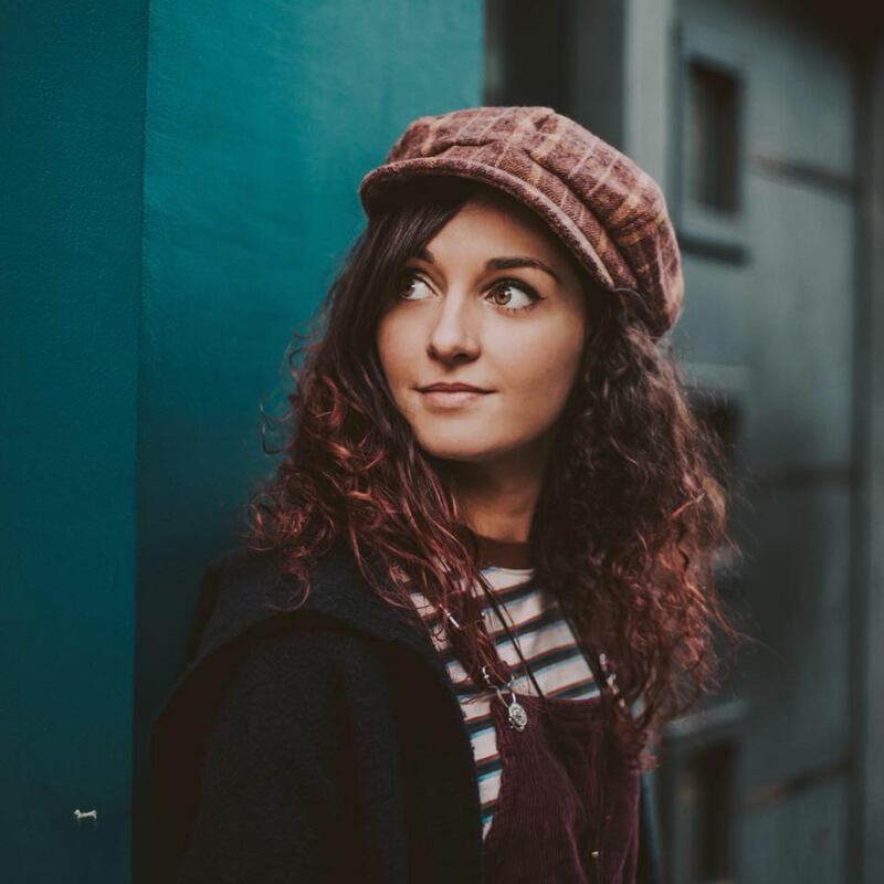 Ukulele Hooley: Julia Traiser