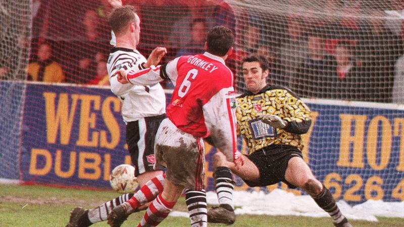 Dundalk goalkeeper Steve Williams tries to keep out Eddie Gormley’s effort against St Patrick’s Athletic. Williams has been working with Beggan in the Monaghan setup. File photograph: Cyril Byrne