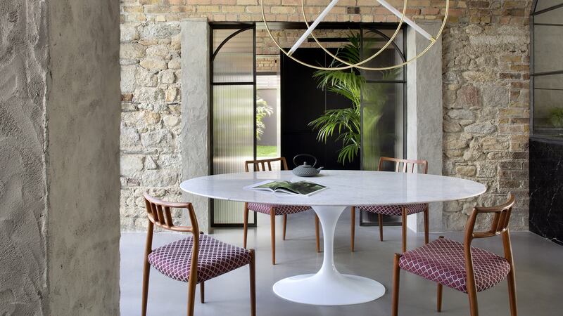 Moore O’Gorman fabricated all the metalwork including the reeded glass and steel internal pocket doors. Photograph: Barbara Corsico