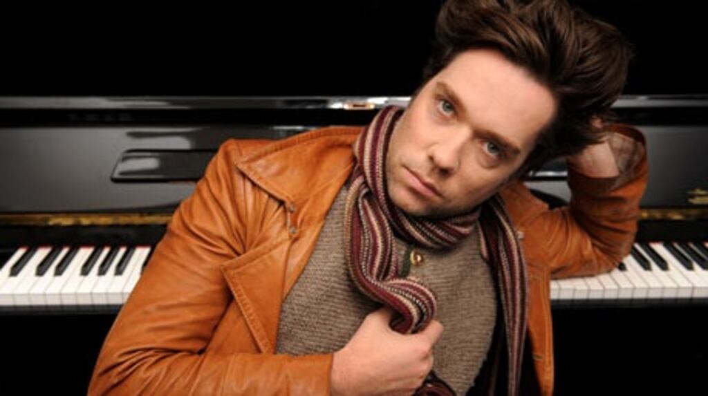 American-Canadian singer, songwriter and composer of operas (no less) he may be, but Rufus Wainwright is also a natural born entertainer