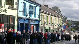 Thousands pay their respects to ‘true legend’ Anthony Foley