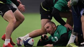 Henderson braced for battle with ‘destructive’ Alun Wyn Jones