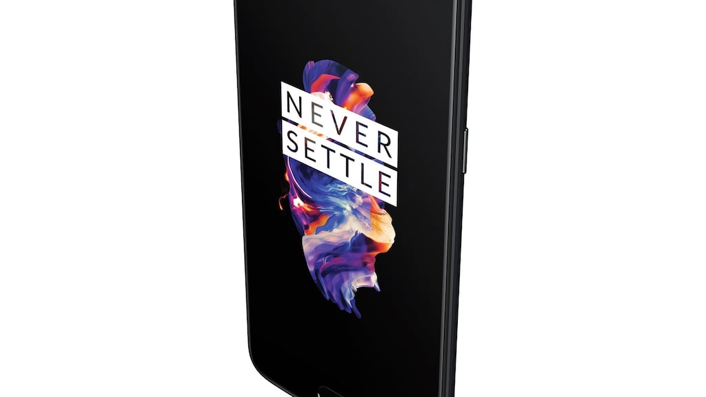 In terms of design the OnePlus 5 feels very familiar