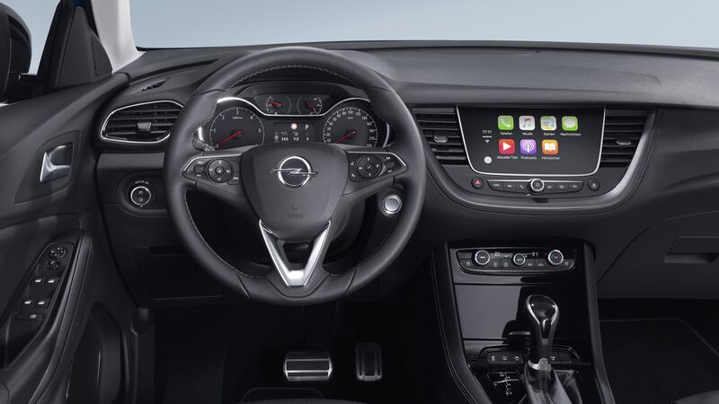 Inside the Grandland X’s cabin Opel has delivered a conventional experience with a familiar Opel dash layout that conservative buyers will instantly accept