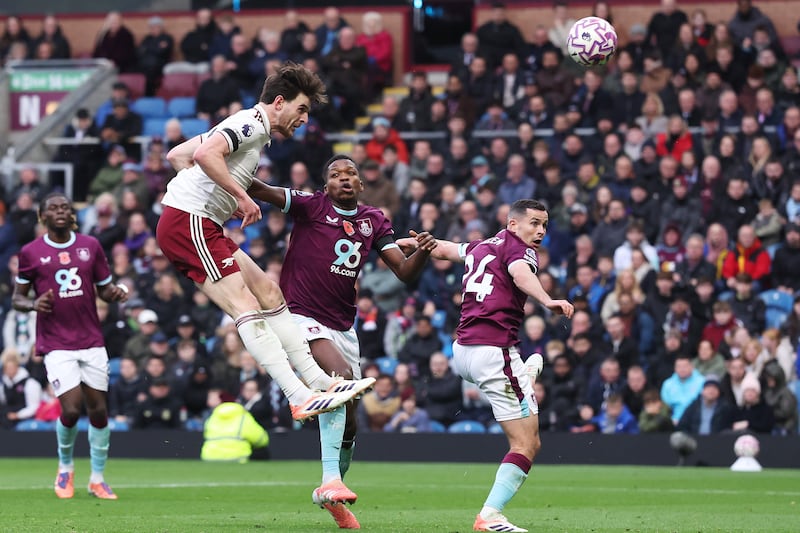 Premier League round-up: Arsenal go seven points clear at top of the table