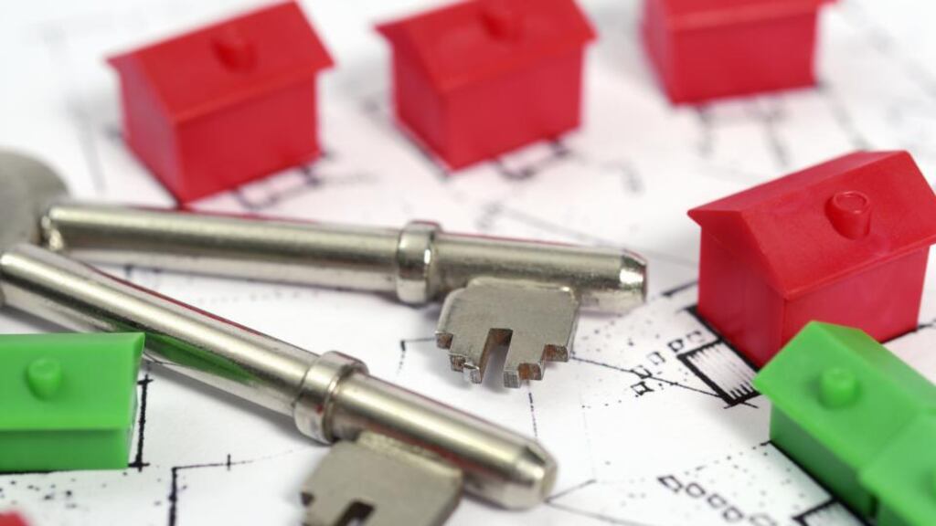 Research identifies key factors that affect the timing of a person’s decision to move out of their parents’ home