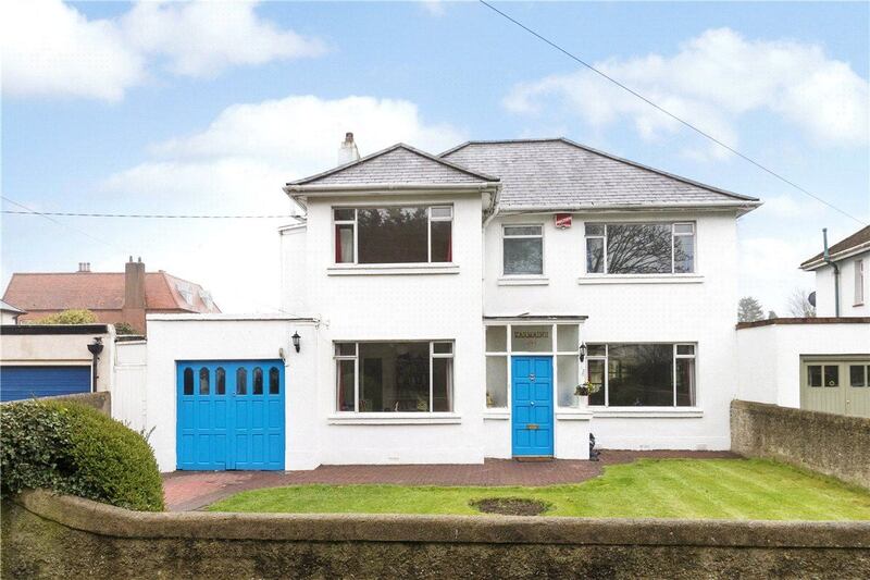 This D6 home has full planning permission for subdivision