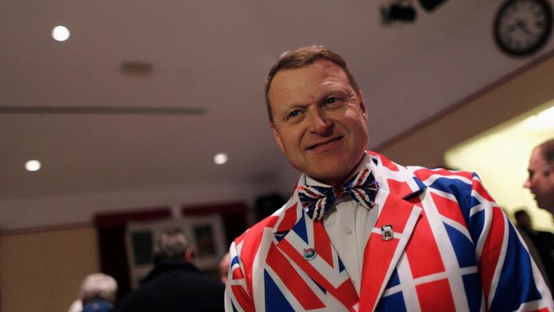 Only three Falkland islanders vote against British rule