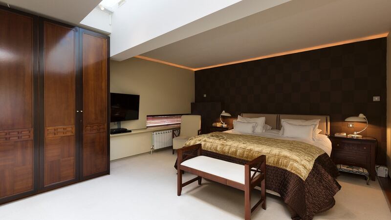 9 Seafield Crescent, Booterstown,