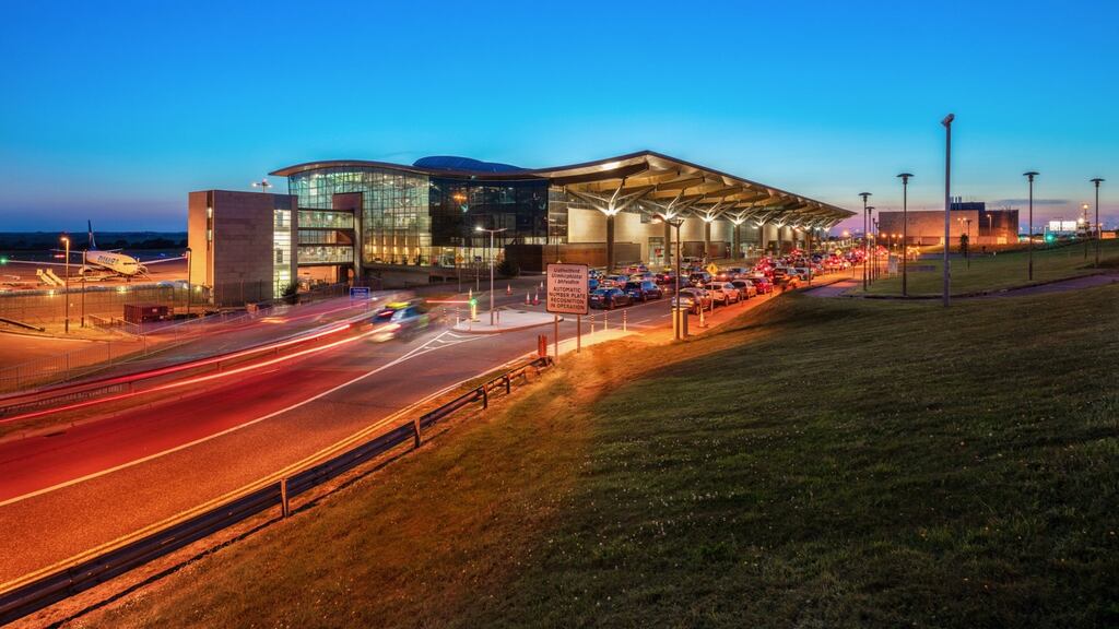 Ryanair blames Cork Airport’s plan to carry out runway work in the autumn for closure of base.