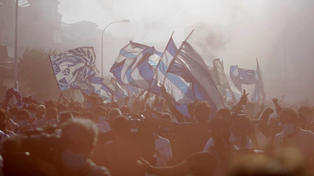Deportivo fans had already gathered outside the Riazor before the match was postponed. Photo: Cabalar