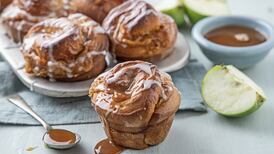 Salted caramel and apple: a perfect marriage for tasty swirl buns