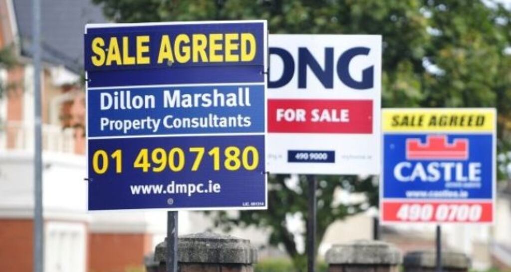 Households paid a median or middle-range price of €262,500 for a house over the 12-month period to the end of March.