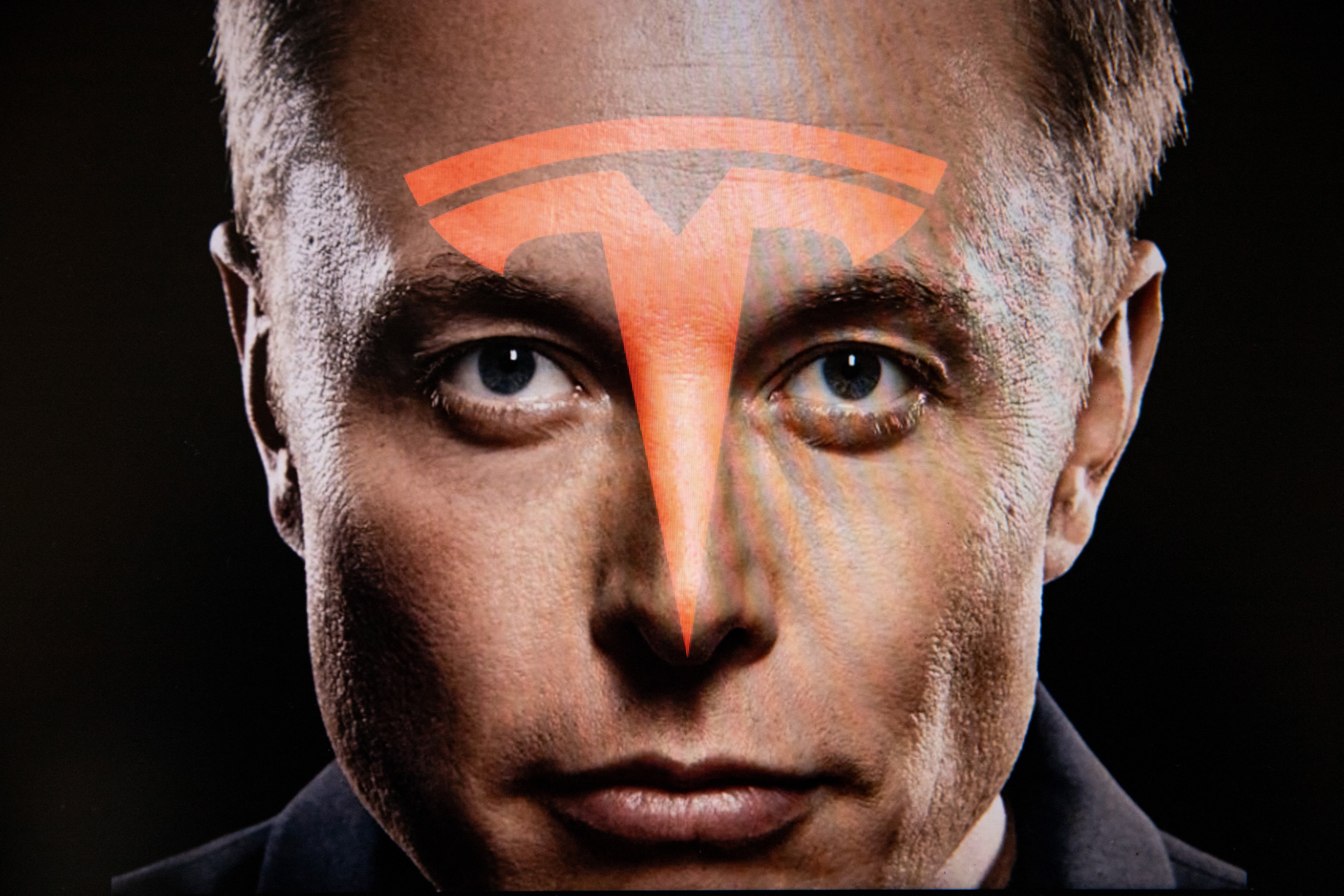 Tesla approves $1tn pay packet for Elon Musk