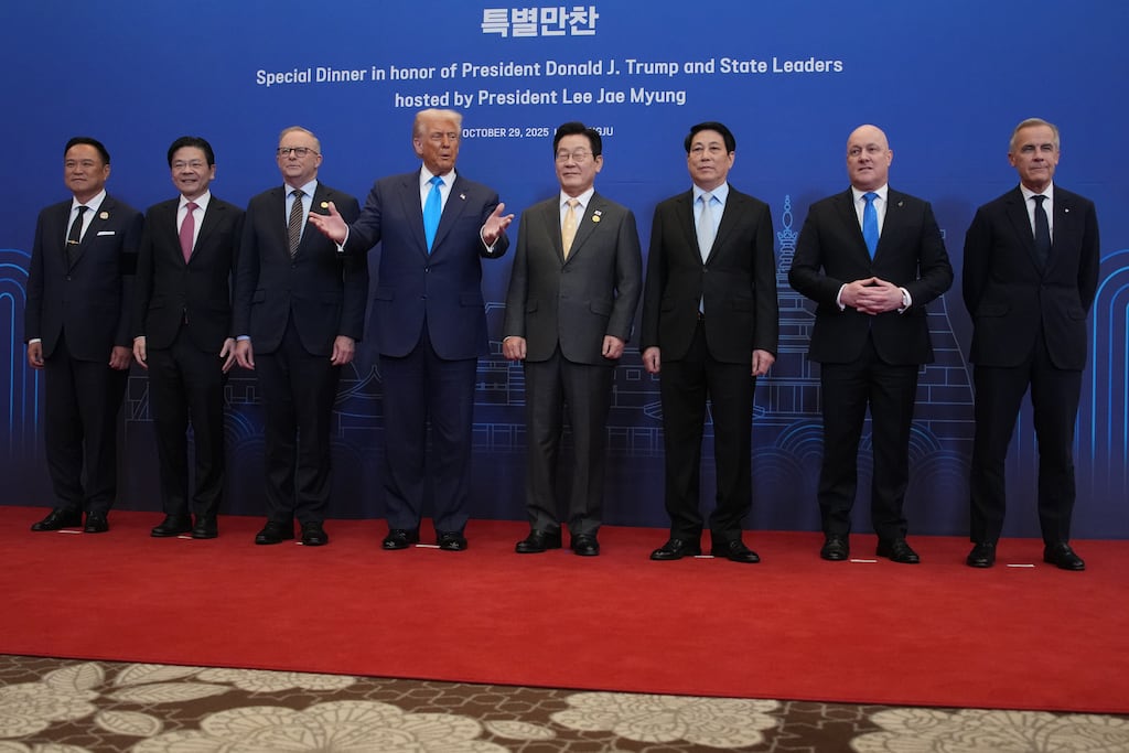 Donald Trump meets leaders of Thailand, Singapore, Australia, South Korea, Vietnam, New Zealand and Canada. Photograph: Andrew Harnik/Getty