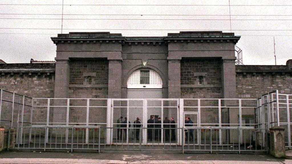 Three separate investigations are underway into the death of a prisoner at Limerick Prison on Saturday morning.