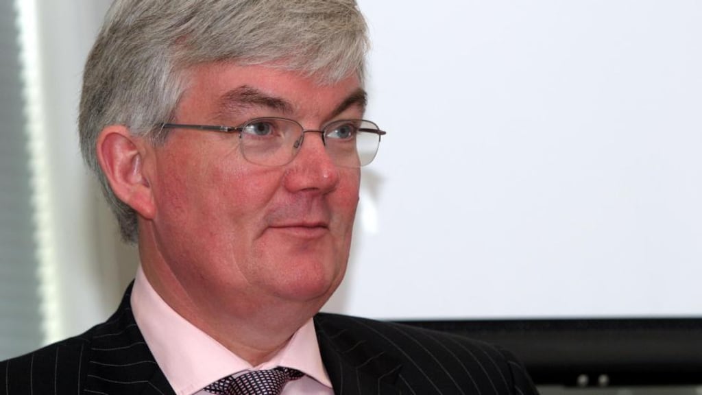 Department of Health secretary general Ambrose McLoughlin said medical card application processing was now carried out on an equitable and consistent basis using standard operating procedures.