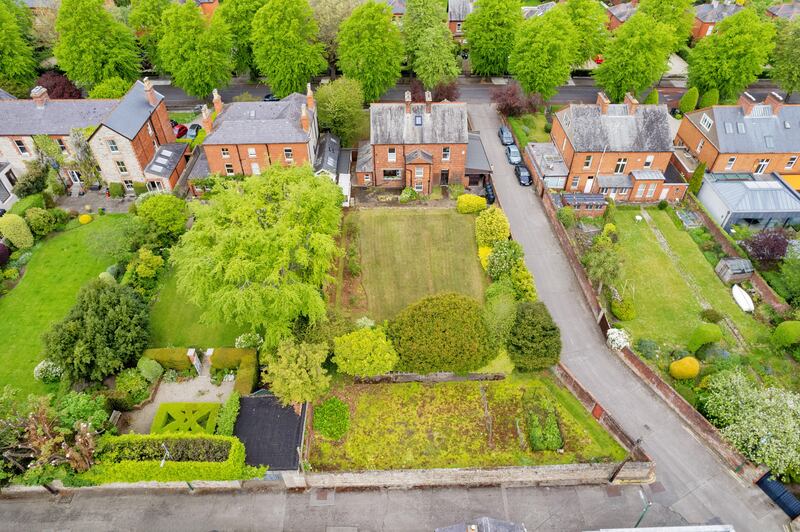 The property has one of the largest gardens on the road so there is room to expand