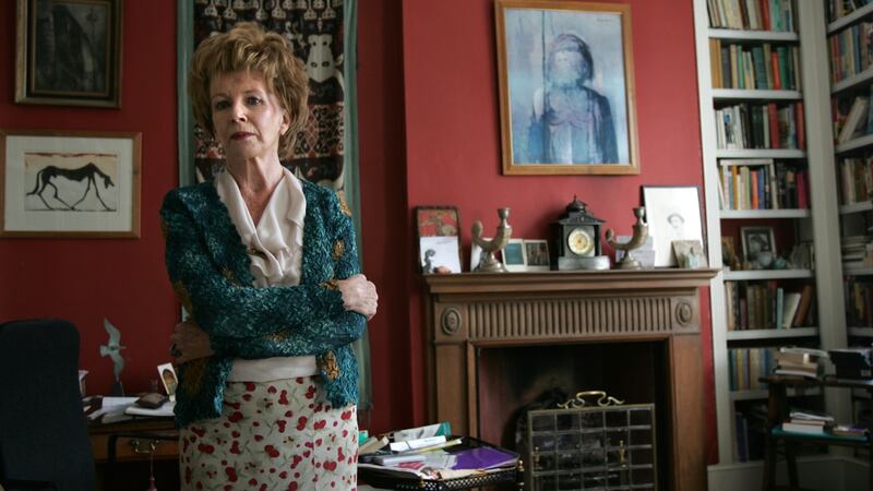Edna O’Brien in her London home in 2006. Photograph: Frank Miller