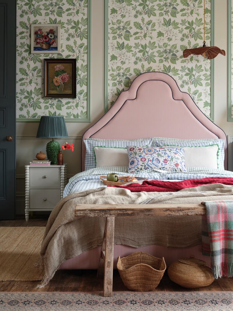 Joules Thornton bed, DFS