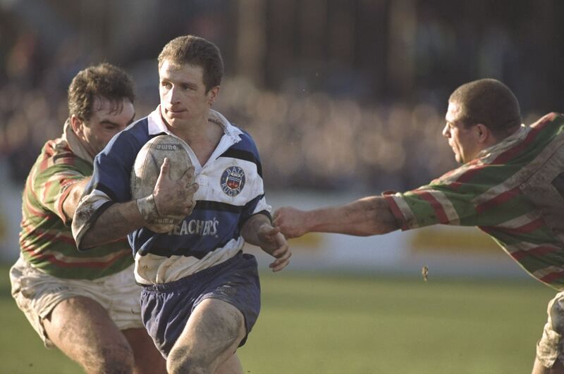 Mike Catt in action for Bath against Leicester at the Recreation Ground in 1997. Photograph: David Rogers/Allsport