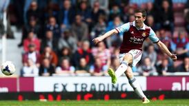 West Ham see off Spurs to confirm Premier League status