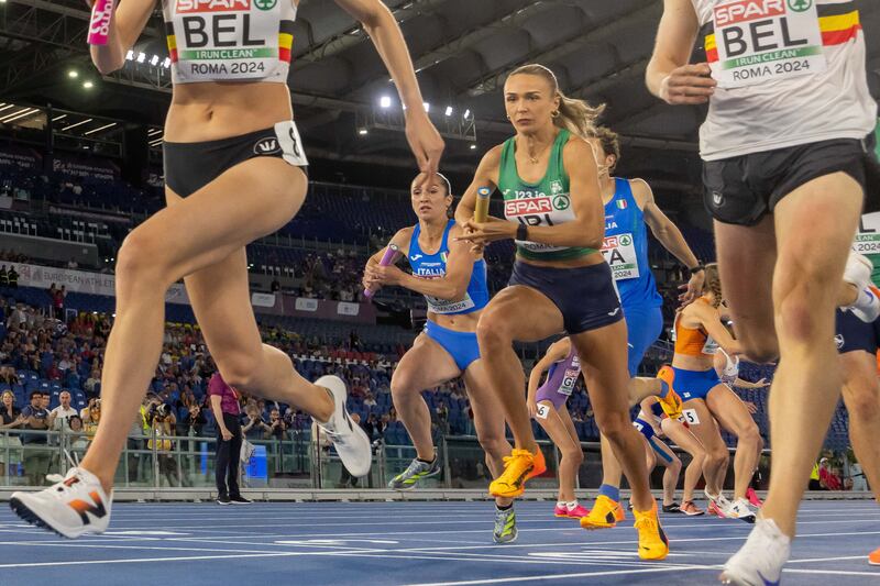 Sharlene Mawdsley sets out on the final leg. Photograph: Morgan Treacy/ Inpho