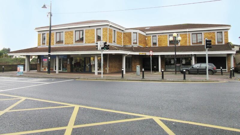 D15 shops and offices with uplift potential