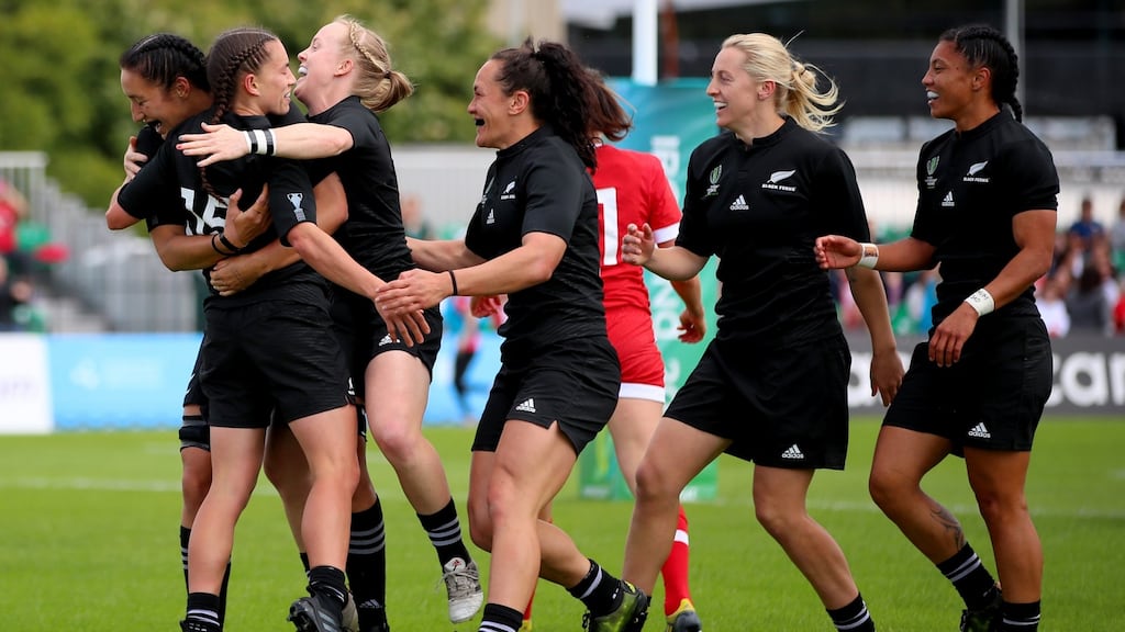 New Zealand players celebrate with try scorer Selica Winiata. Photograph: James Crombie/Inpho