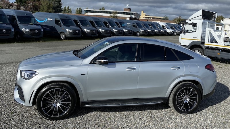 Mercedes GLE 350de plug-in hybrid Coupé handles the switchover from electric to diesel smoothly