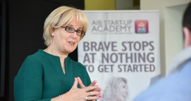 Valerie Pierce teaching the group about critical thinking