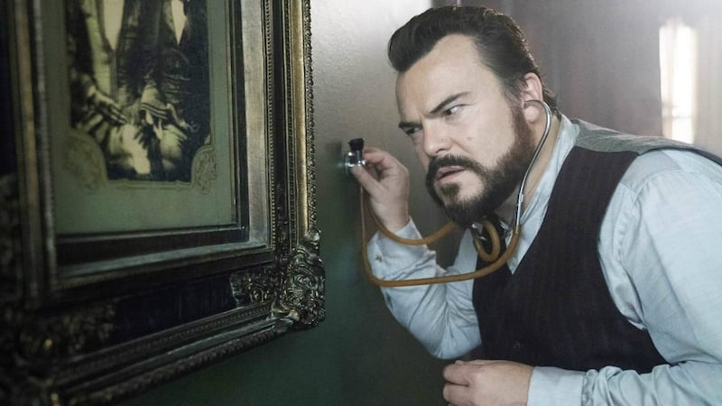 Jack Black in The House with a Clock in Its Walls