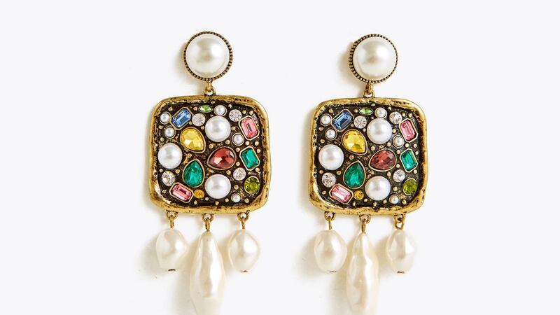 Earrings from Uterque for €49