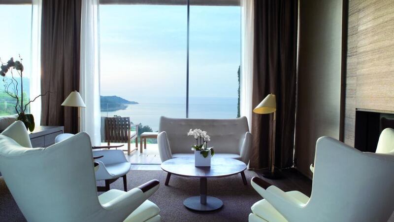 Overlooking the azure blue of St Tropez Bay: rooms offer your own private terrace looking out to sea