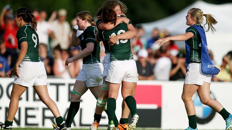 Lynne Cantwell and Jenny Murphy celebrate at the final whistle. Photo: Dan Sheridan/Inpho