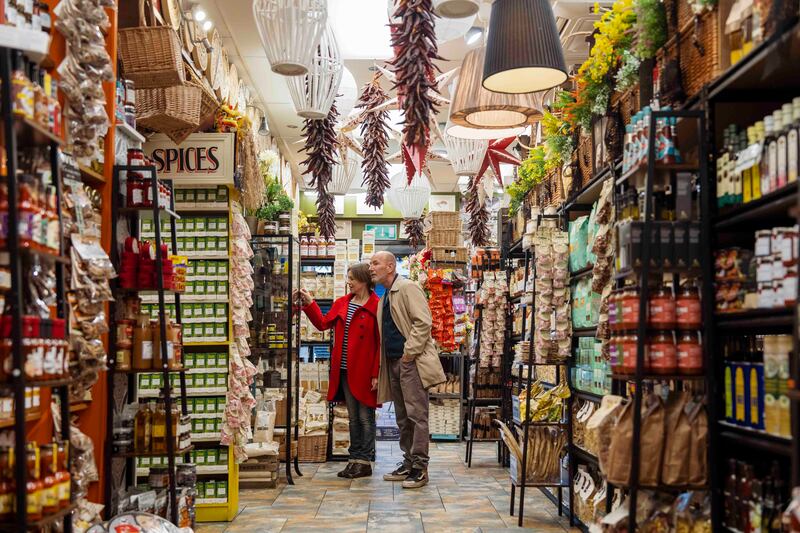 The Belfast Food Tour is an award-winning tour taking guests on a four-hour fun and food-filled guided walk to some top food and drink spots around Belfast