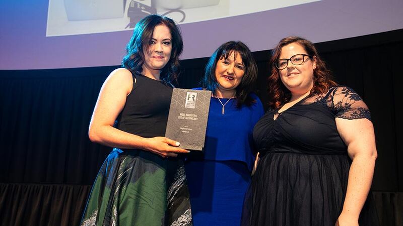 Professor Edel Conway, Awards Judge, presents the Most Innovative Use of Technology award to Christine
Kennedy & Laura Brabazon, Abtran.