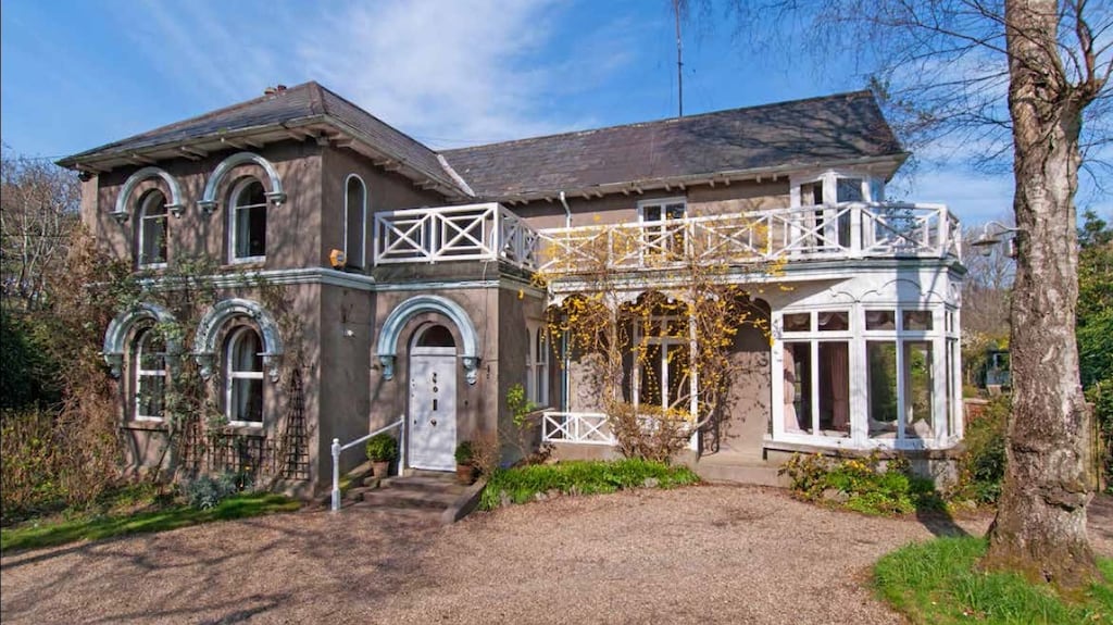 Mandeville: protected structure