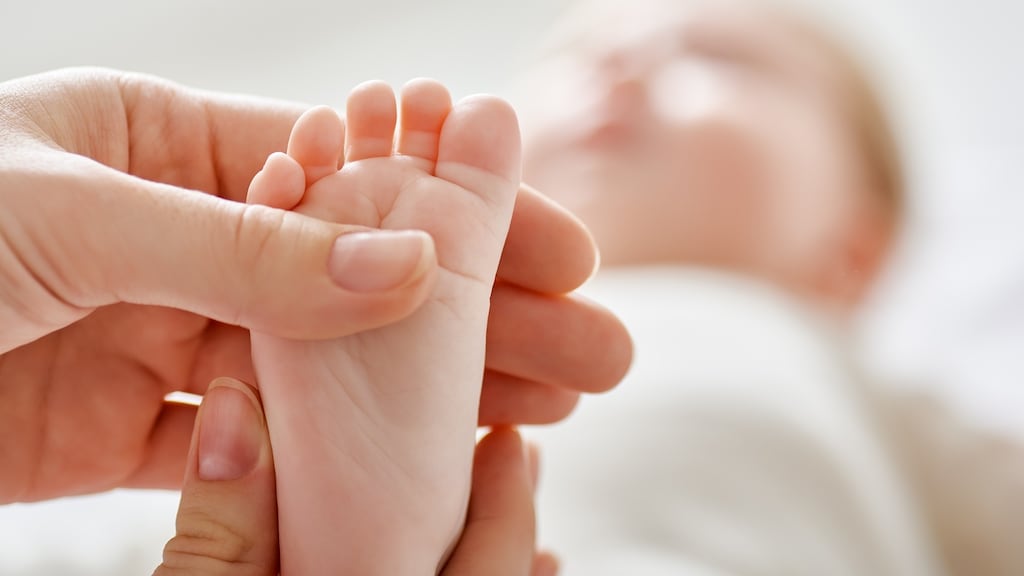 Ren Cotter suffered ‘burns, blistering, redness and pain’ after a glove with warm water was placed on his left foot to aid blood circulation. Photograph: iStock
