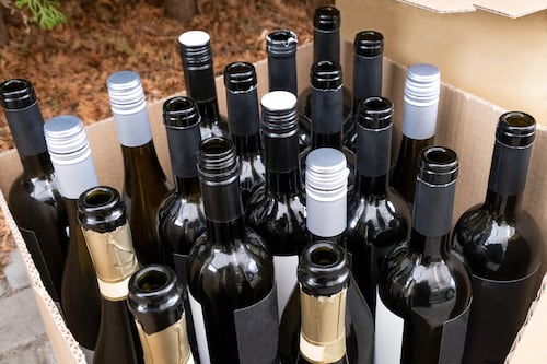 Is it a good idea to mix together leftover wines at home?