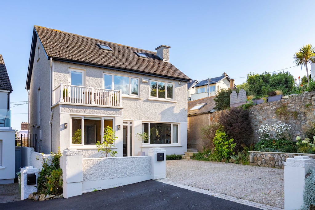 3 Claremont Grove, Killiney, Co Dublin