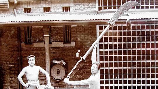 Pictures from a collection up for auction this Sunday show Shanghai in the early years of the last century. Some show details of street life, others historical events such as the execution of those involved in the Boxer Uprising